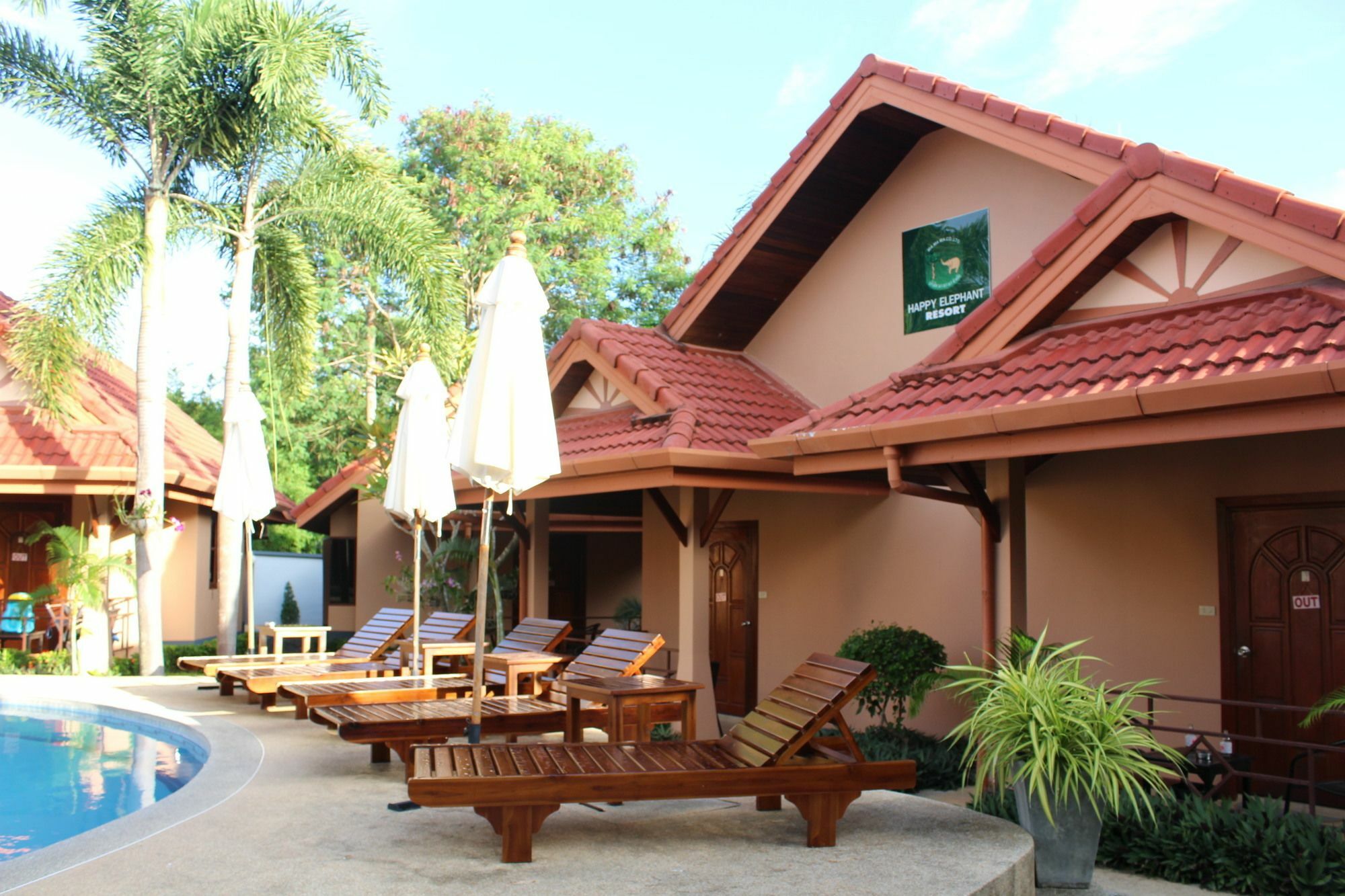 The Resort Happy Elephant Rawai Exteriér fotografie